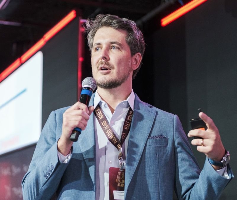 Tiago Zanolla, fundador da UFEM Educacional